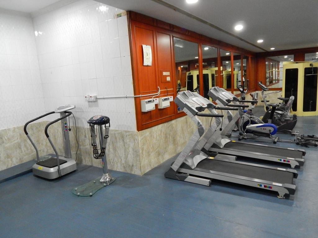 Tiruchirappalli Femina Hotel מראה חיצוני תמונה