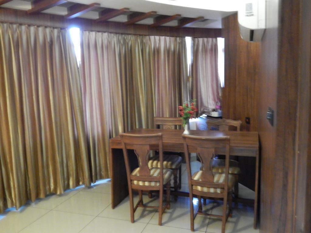 Tiruchirappalli Femina Hotel מראה חיצוני תמונה